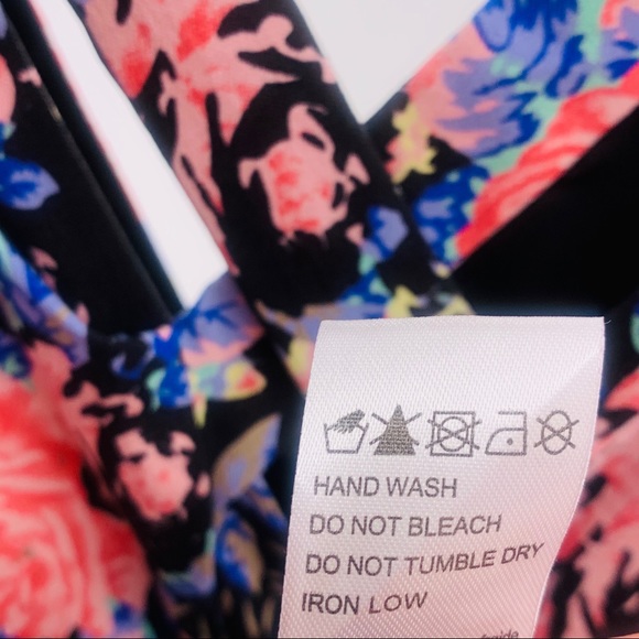 LUCCA COUTURE Criss Cross Bed of Roses Hi Lo Dress - Picture 8 of 8